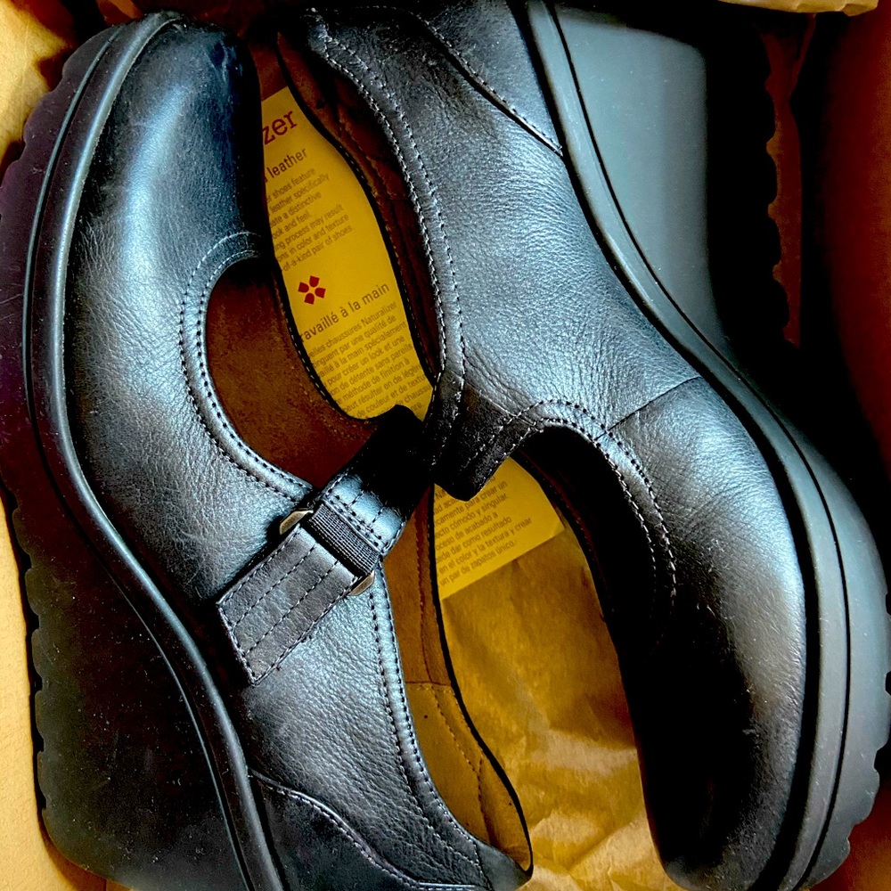 Wedge shoes